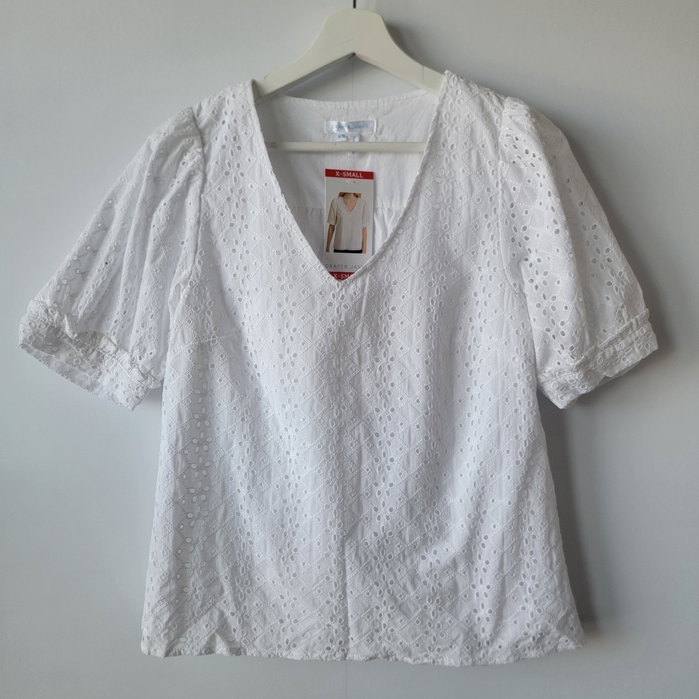 Draper james women's v-neck puff sleeve eyelet top size XS feminine romantic